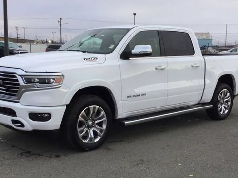 Used 2022 RAM 1500 Limited w/ Body Color Bumper Group AWD/4WD image 4