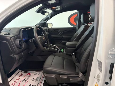 Used 2026 Chevrolet Colorado W/T w/ Advanced Trailering Package RWD image 9