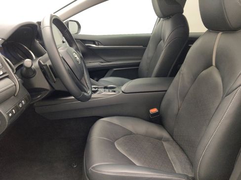 Used 2021 Toyota Camry XSE FWD image 17