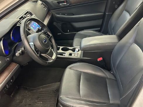 Used 2019 Subaru Outback 2.5i Limited image 7