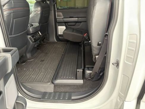Used 2025 Ford F150 Raptor AWD/4WD image 17