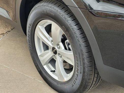 New 2026 Kia Sorento LX FWD image 5