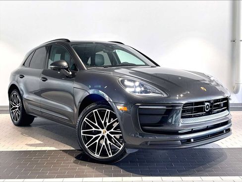 Used 2026 Porsche Macan AWD/4WD image 12