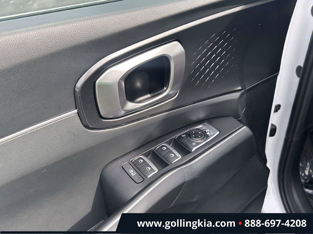 Certified 2026 Kia Sorento EX AWD/4WD image 16