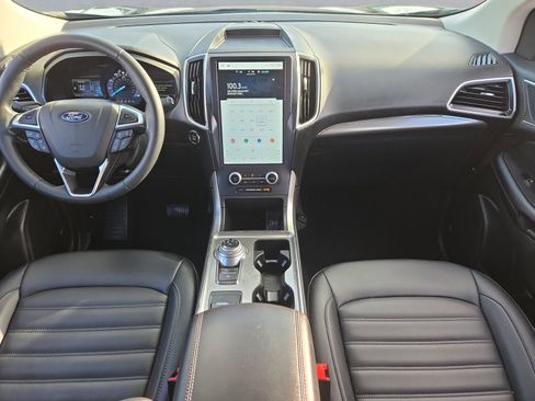 Certified 2022 Ford Edge SEL w/ Convenience Package image 9