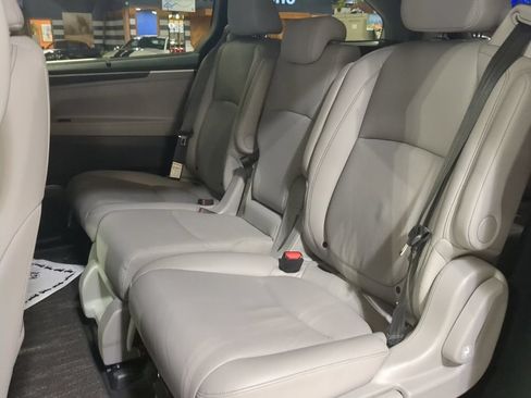 Used 2023 Honda Odyssey EX-L image 15