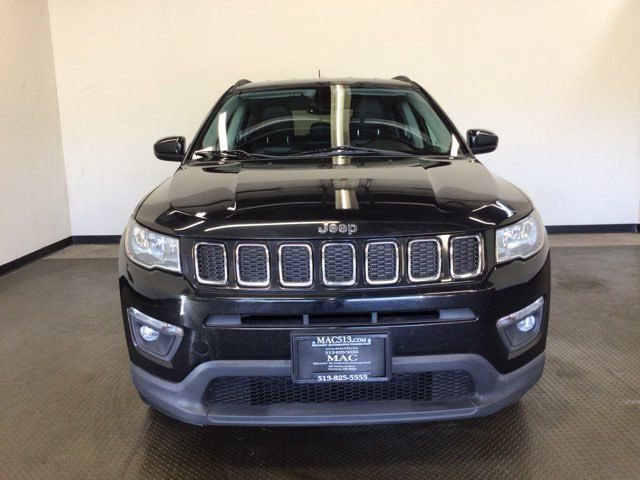 Used 2017 Jeep Compass Latitude w/ Popular Equipment Group AWD/4WD image 2