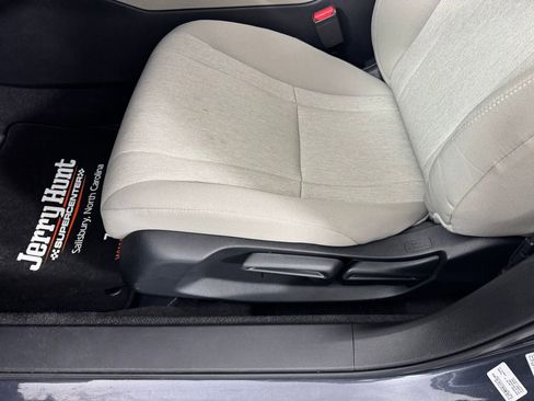 Used 2025 Honda Accord LX image 11