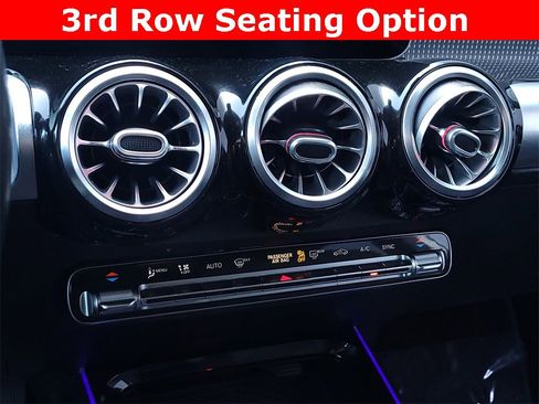 Used 2021 Mercedes-Benz GLB 250 4MATIC w/ Premium Package image 23