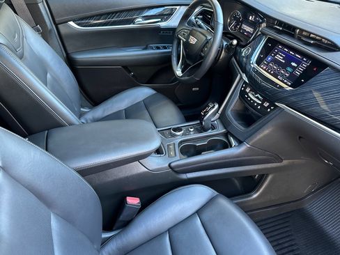 Certified 2024 Cadillac XT6 Premium Luxury image 21
