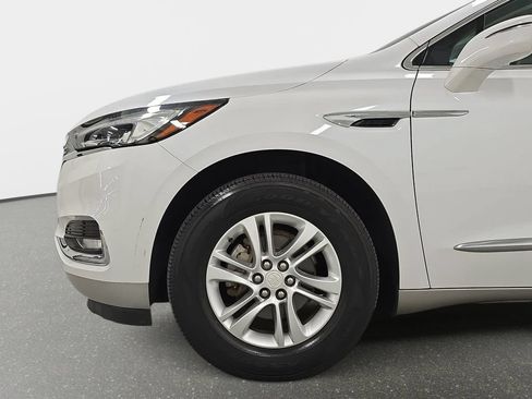 Used 2019 Buick Enclave Essence FWD image 10