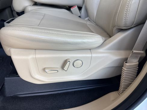 Used 2017 Ford F350 Lariat w/ Lariat Value Package image 25