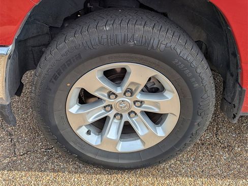 Used 2024 RAM 1500 Laramie image 29