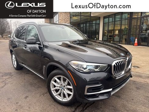 Used 2023 BMW X5 xDrive40i w/ Parking Assistance Package image 1