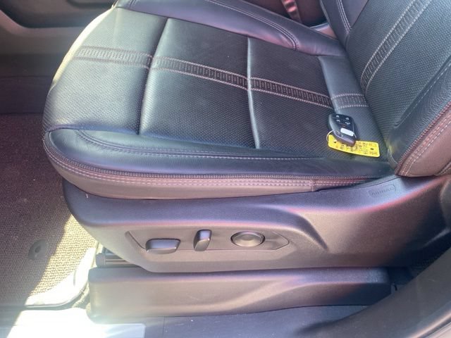 Used 2024 Chevrolet Silverado 1500 High Country w/ Technology Package AWD/4WD image 17