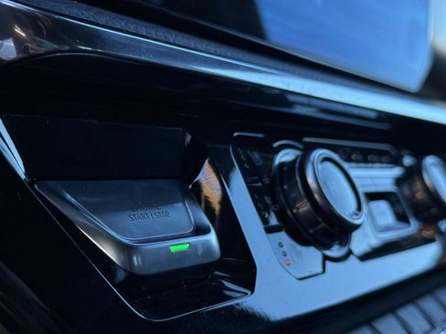 Used 2024 GMC Sierra 2500 Denali w/ Technology Package image 18