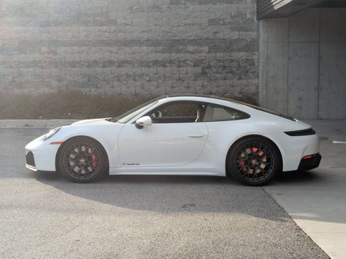 Certified 2026 Porsche 911 Carrera 4 GTS image 2