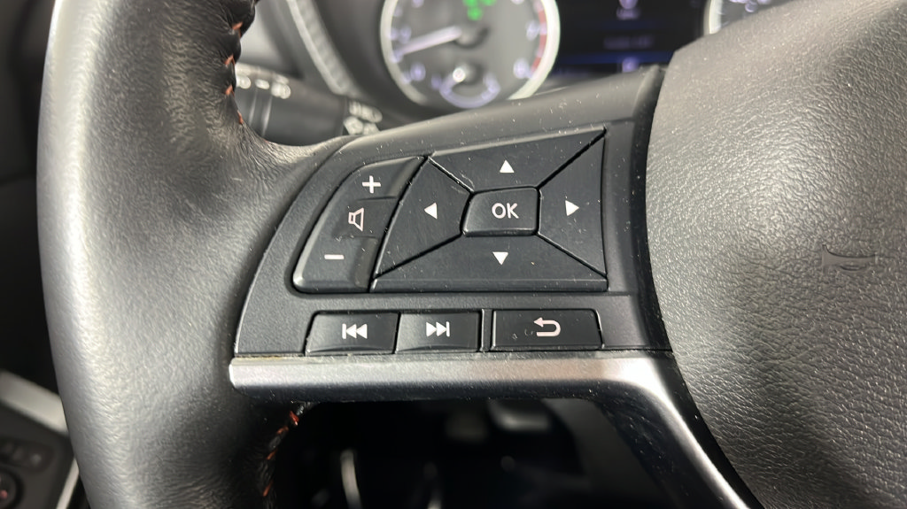 Used 2021 Nissan Sentra SR FWD image 24