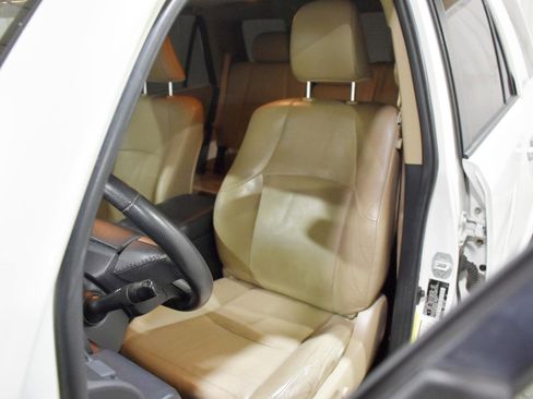 Used 2013 Toyota 4Runner Limited RWD image 13