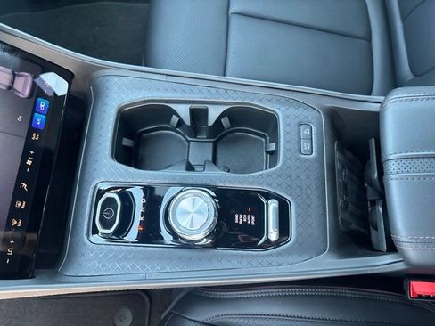 Used 2024 Jeep Wagoneer Limited AWD/4WD image 36
