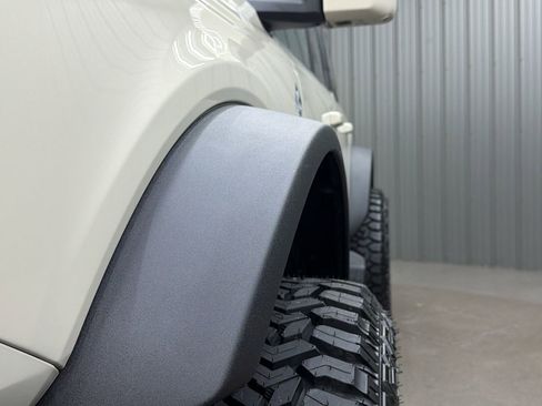 Used 2025 Ford Bronco Outer Banks w/ Sasquatch Package AWD/4WD image 13