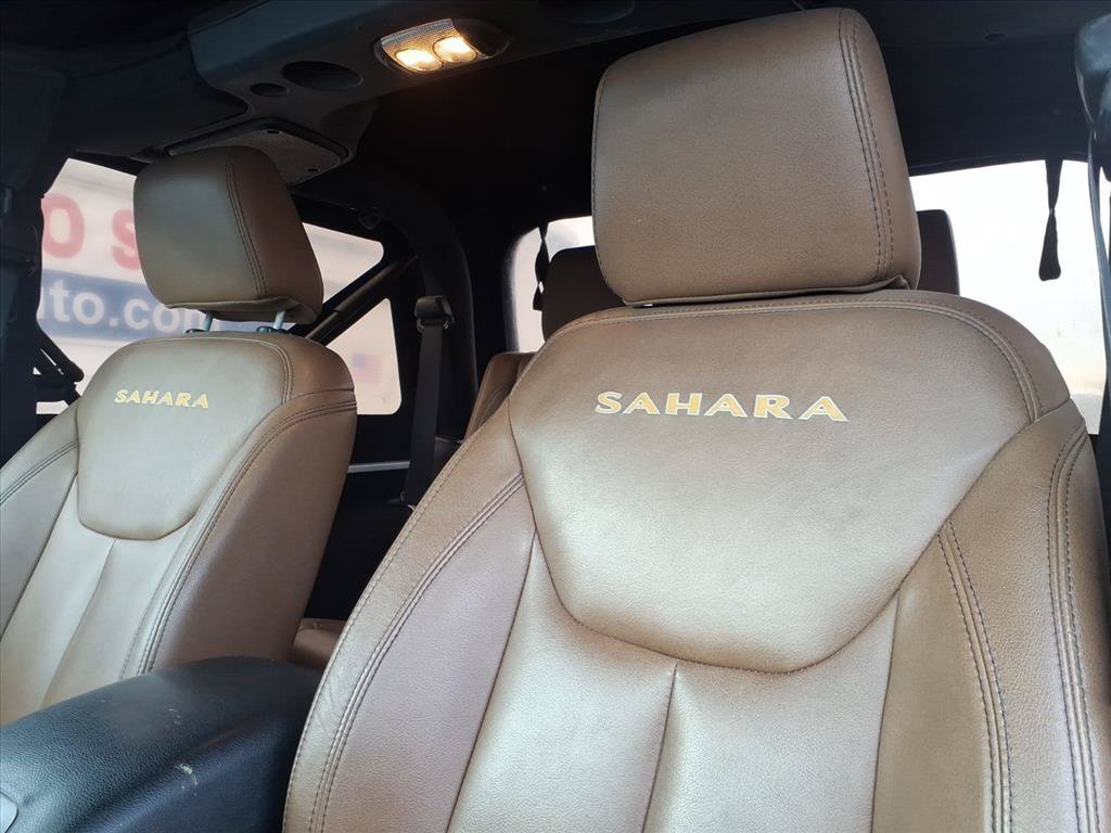 Used 2015 Jeep Wrangler Sahara w/ Dual Top Group AWD/4WD image 7