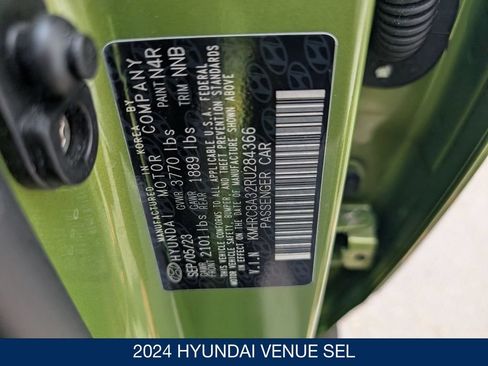 Certified 2024 Hyundai Venue SEL FWD image 35