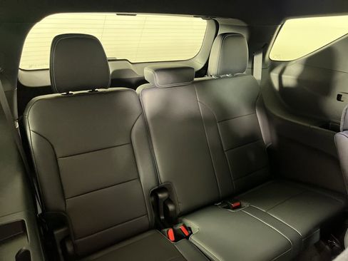 New 2026 Chevrolet Traverse LT FWD image 14