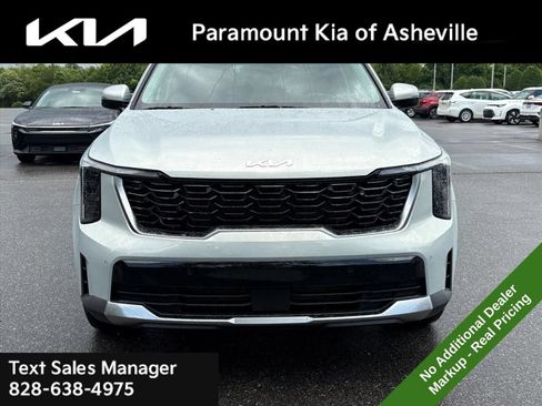 New 2026 Kia Sorento S AWD/4WD image 2