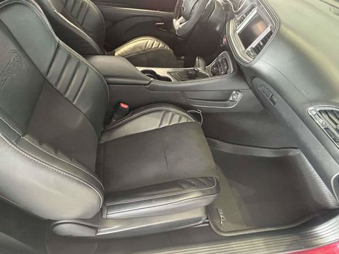 Used 2022 Dodge Challenger SRT Hellcat w/ Plus Package RWD image 18