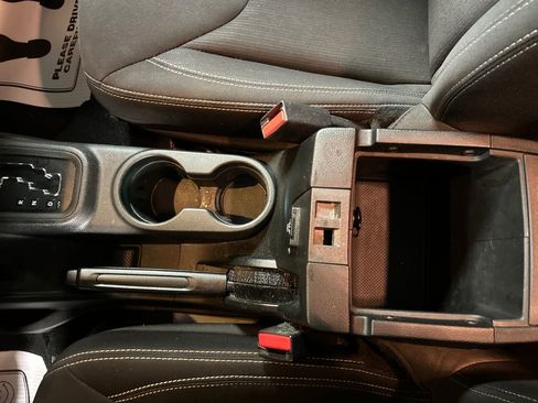 Used 2018 Jeep Wrangler Unlimited Sahara w/ Connectivity Group image 20