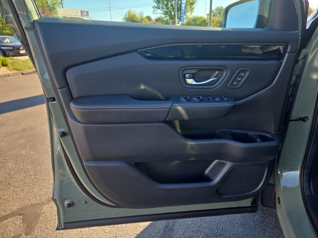 Used 2026 Honda Pilot TrailSport image 13