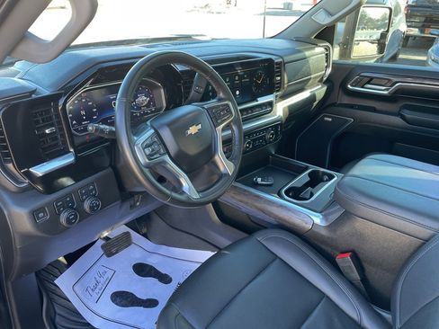 Used 2024 Chevrolet Silverado 3500 LTZ w/ LTZ Plus Package image 5