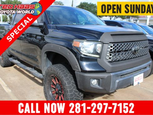 Used 2019 Toyota Tundra SR5 w/ SR5 Upgrade Package AWD/4WD image 1