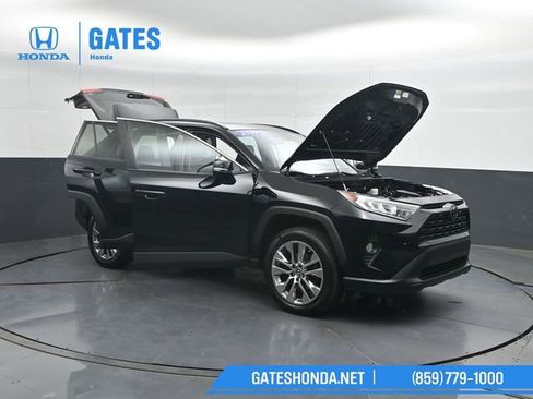 Used 2019 Toyota RAV4 XLE Premium w/ Cold Weather Package AWD/4WD image 56