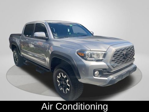 Used 2021 Toyota Tacoma TRD Off-Road image 3
