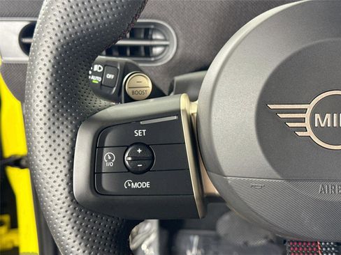 Used 2025 MINI Cooper S FWD image 18