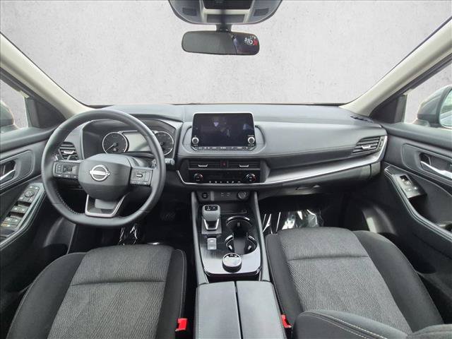 Used 2026 Nissan Rogue SV AWD/4WD image 18