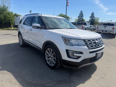 Used 2016 Ford Explorer Limited image 7