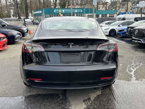 Used 2021 Tesla Model 3 Standard Range Plus image 4