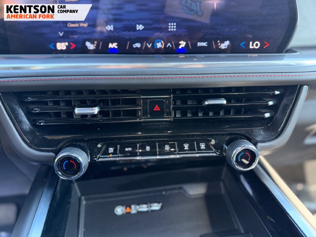 Used 2026 Chevrolet Suburban RST AWD/4WD image 25