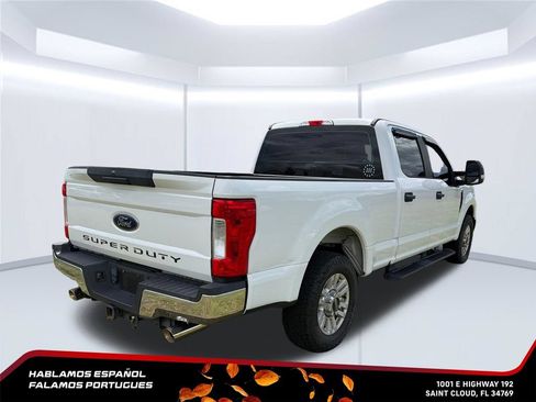 Used 2018 Ford F250 2WD Crew Cab Super Duty image 5
