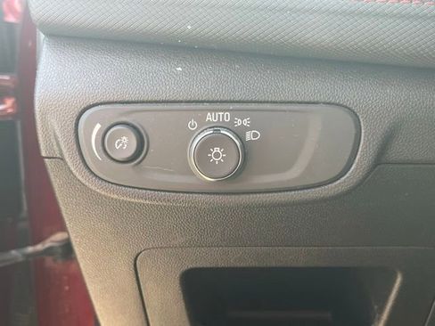 Used 2025 Chevrolet TrailBlazer RS w/ Convenience Package FWD image 6