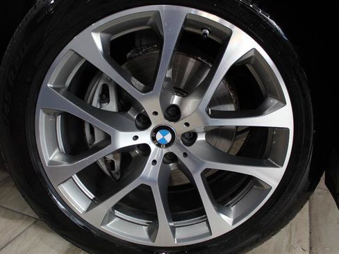 Used 2021 BMW X5 xDrive40i w/ Premium Package AWD/4WD image 14