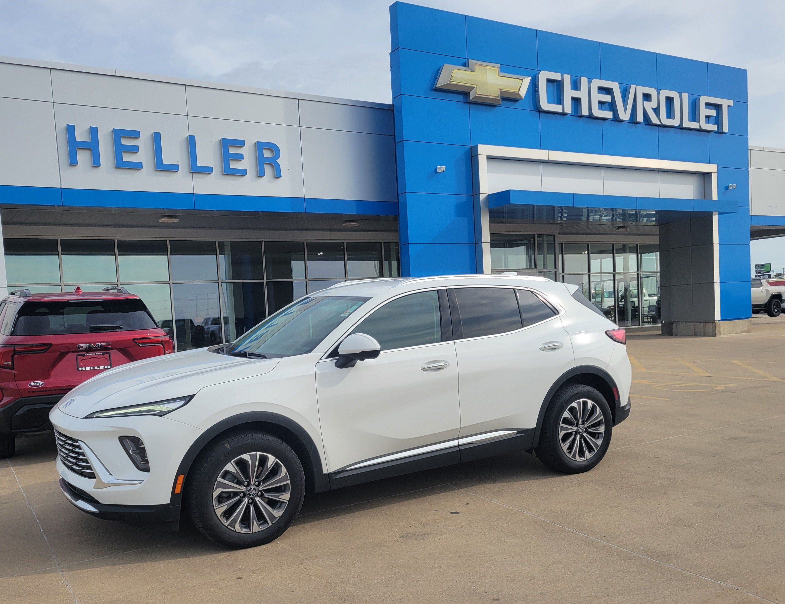 Used 2024 Buick Envision Preferred AWD/4WD image 3