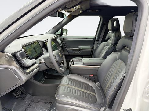 Used 2025 Rivian R1S Adventure AWD/4WD image 22