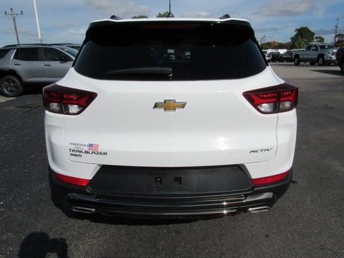 Used 2023 Chevrolet TrailBlazer ACTIV w/ Sun and Liftgate Package image 4