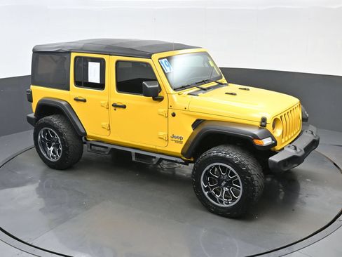 Used 2019 Jeep Wrangler Unlimited Sport AWD/4WD image 39