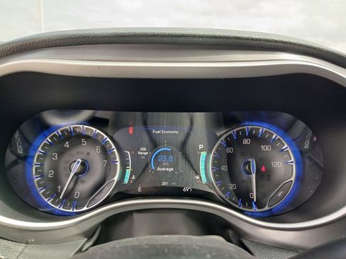 New 2026 Chrysler Pacifica Select AWD/4WD image 30