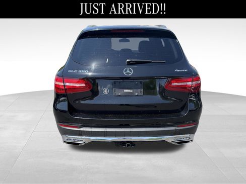 Certified 2017 Mercedes-Benz GLC 300 4MATIC image 4